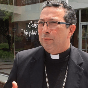 Orlando Olave, obispo de Ocaña