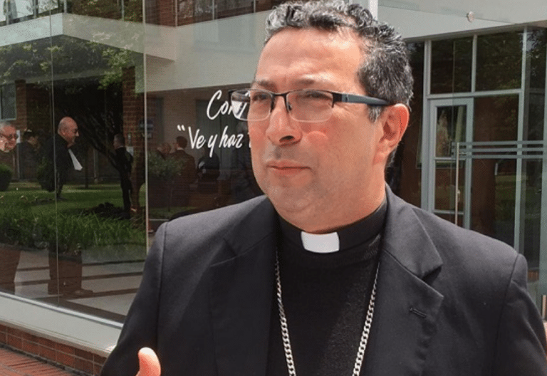 Orlando Olave, obispo de Ocaña