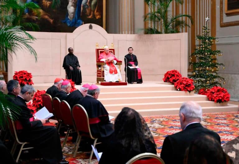 El Papa, en su primera recepción al cuerpo diplomático acreditado ante la Santa Sede