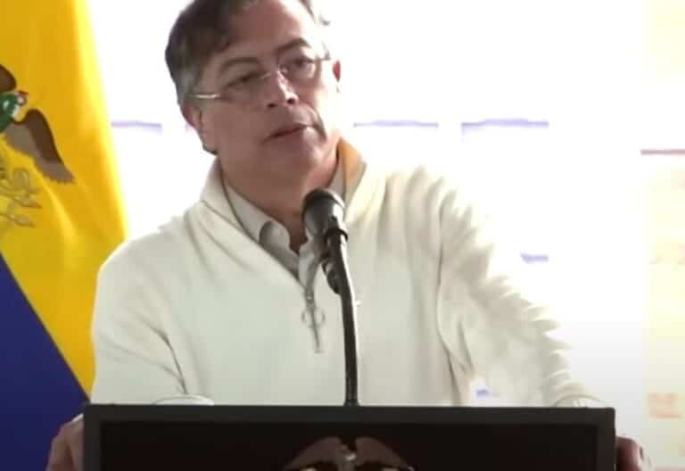 Obispos de Colombia reprochan las “ligerezas del presidente Petro” sobre la figura de Jesús