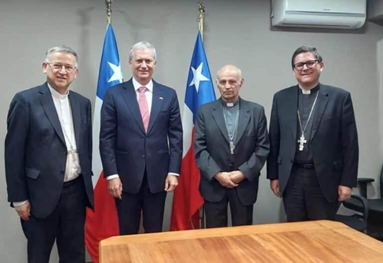 Los obispos chilenos saludan al presidente electo Kast
