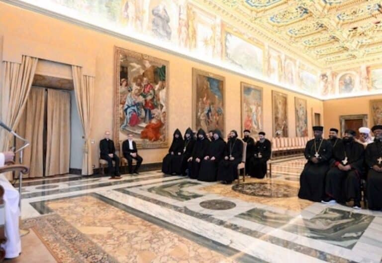 León audiencia sacerdotes orientales