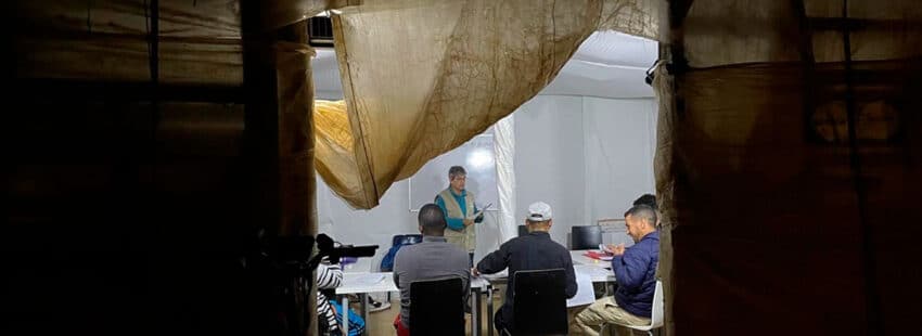 Hermana de la Compañía de María. Después de 40 años enseñando a pie de aula en Cataluña, se