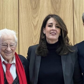 Padre Ángel: “La mayor red social es el abrazo”