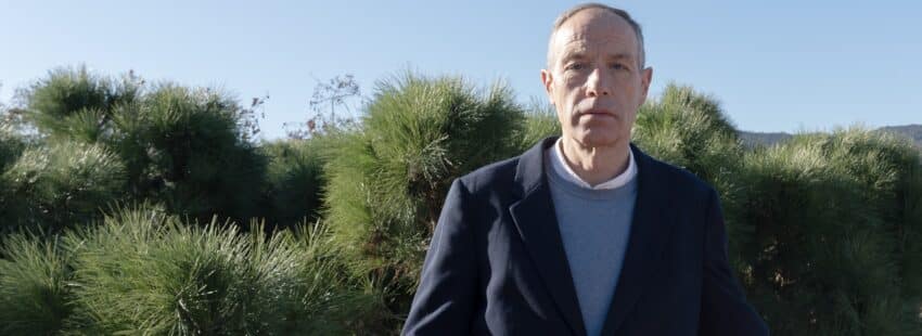 Francesc Torralba, en su domicilio de Barcelona (Foto: Agustí Codinach)