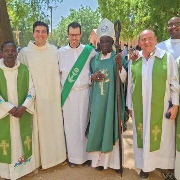 De Barcelona a Camerún (con sotana y mochila): seminaristas en modo misión para resetear su