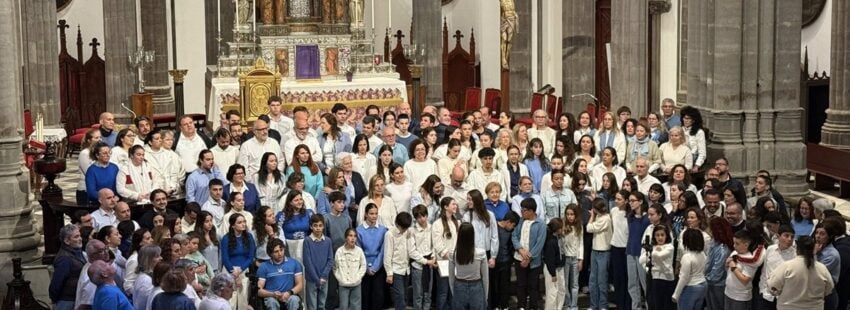 La catedral de La Laguna de Tenerife, durante la grabación del himno del viaje de León XIV a