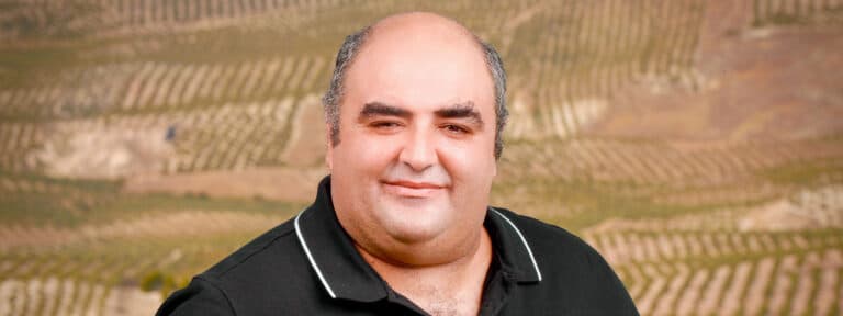 Custodio, exvareador y escritor