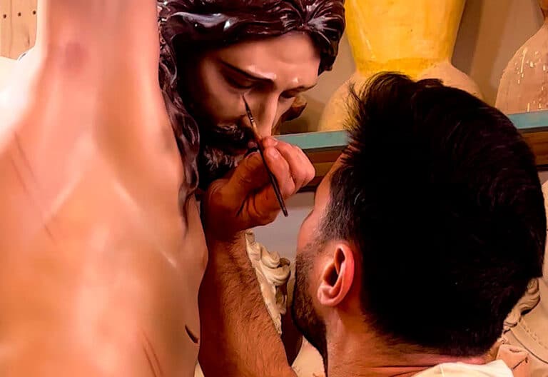 Devoción a golpe de cincel