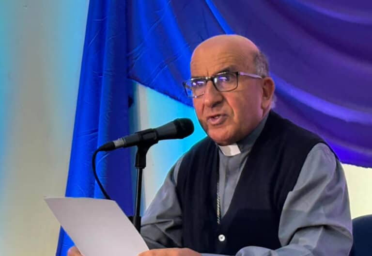 El arzobispo de Santiago de Chile llama a ser misioneros para enfrentar la crisis de la Iglesia