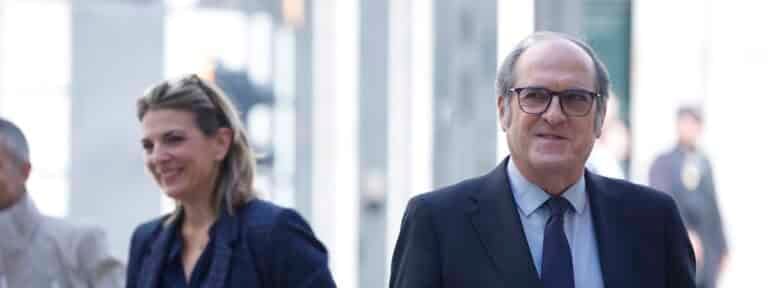 Ángel Gabilondo entrega en el Parlamento el informe sobre la actividad en 2025 del Defensor del