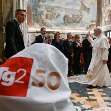 León XIV advierte a los periodistas: “La guerra no puede contarse como un videojuego”