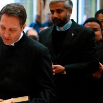 León XIV propone la confesión como un “laboratorio de unidad” y defiende la reconciliación