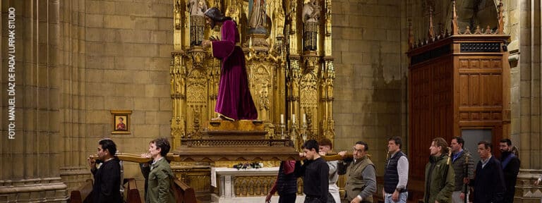 Un grupo de laicos ha retomado las procesiones en San Sebastián. Foto: Manuel Díaz de Rada/