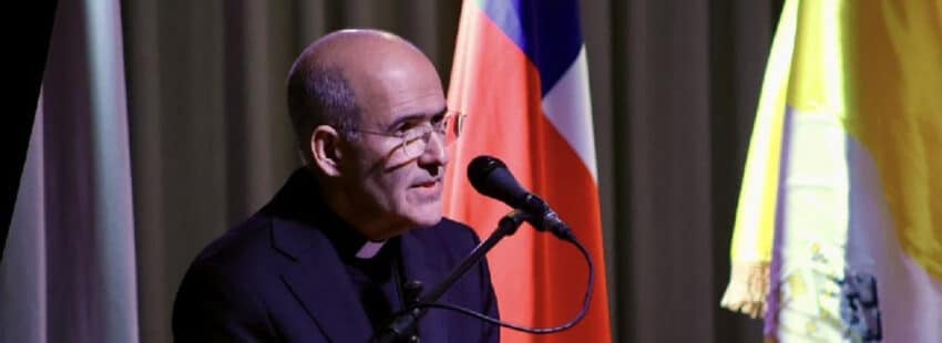 El Prefecto del Dicasterio para la Cultura y la Educación llamó a “trazar nuevos mapas de