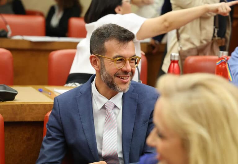 Amador Marqués, diputado socialista, en el Congreso