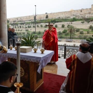 El bloqueo de la Policía israelí al domingo de Ramos en Jerusalén desencadena reacciones por