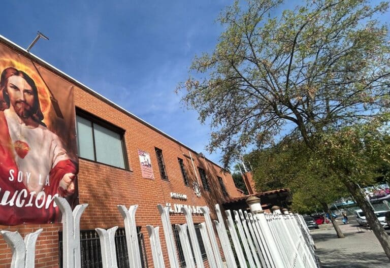 Parroquia de Nuestra Señora de la Alegría de Móstoles, regentada por los HAM