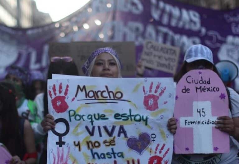 Mujeres marcha