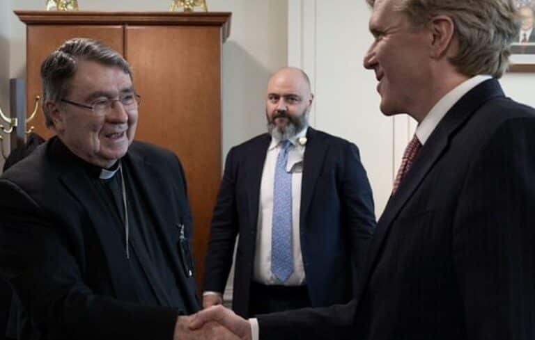 El nuncio Pierre y Colby en el Pentágono