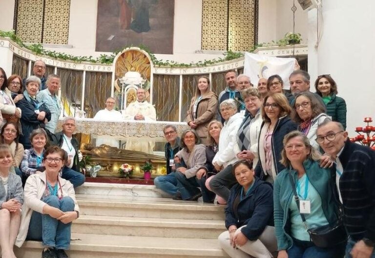 Los católicos sordos de Europa, peregrinos en Asís antes de reunirse en Valencia