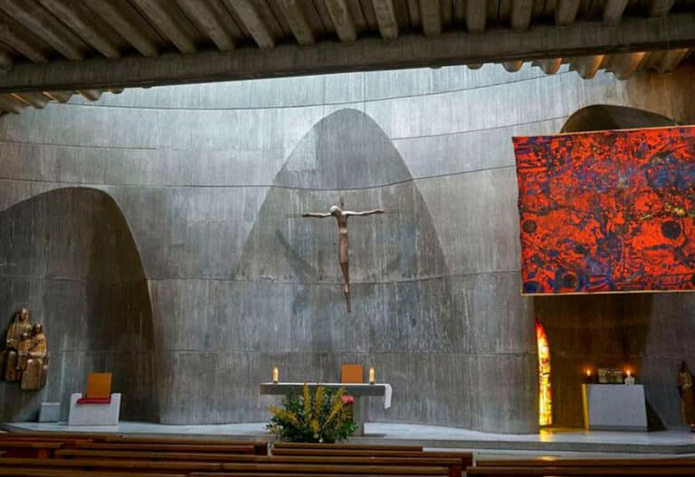 Parroquia de Santa Ana y La Esperanza en Moratalza, templo pionero en acoger una exposición de
