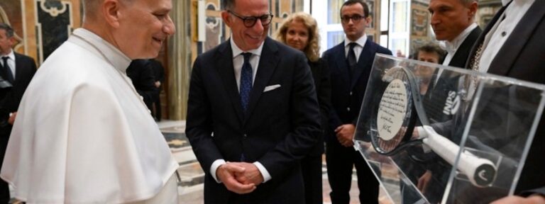 León XIV en su audiencia con el INPS. Foto: Vatican Media