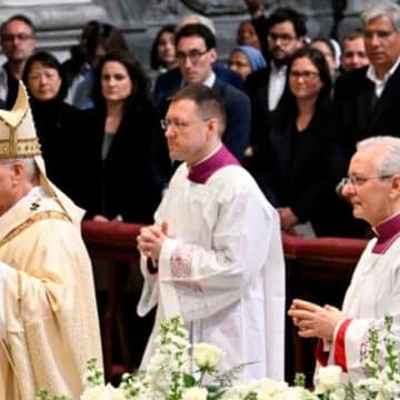 León XIV vuelve a san Juan de Letrán para reivindicar la “omnipotencia de la humildad”