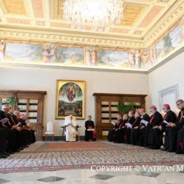 León XIV en su audiencia con el Sínodo de la Iglesia caldea