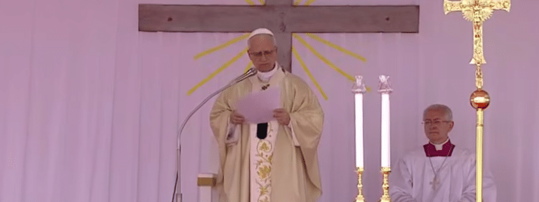 León XIV en la misa Angola del 20 de abril de 2026