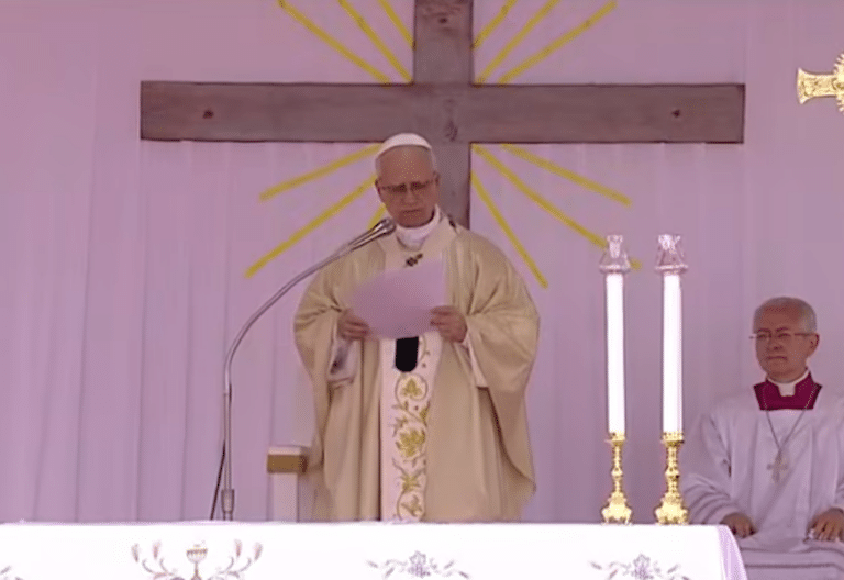 León XIV en la misa Angola del 20 de abril de 2026