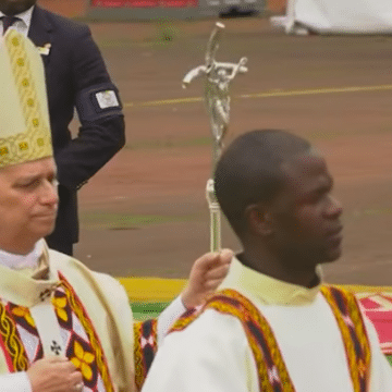 León XIV misa aeropuerto Bamenda