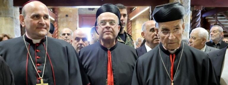 Líderes católicos en Qlayaa, Líbano