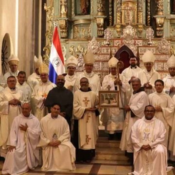 La Iglesia paraguaya recibió la reliquia de san Francisco de Asís