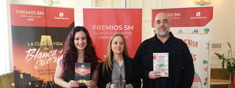 Alba Quintas Garciandia y Josan Hatero ganan el Gran Angular y el Barco de Vapor. Foto: Sergio