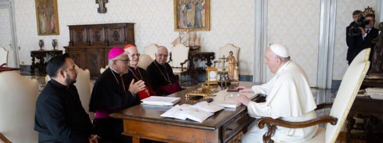 Padre David Jasso y papa Francisco