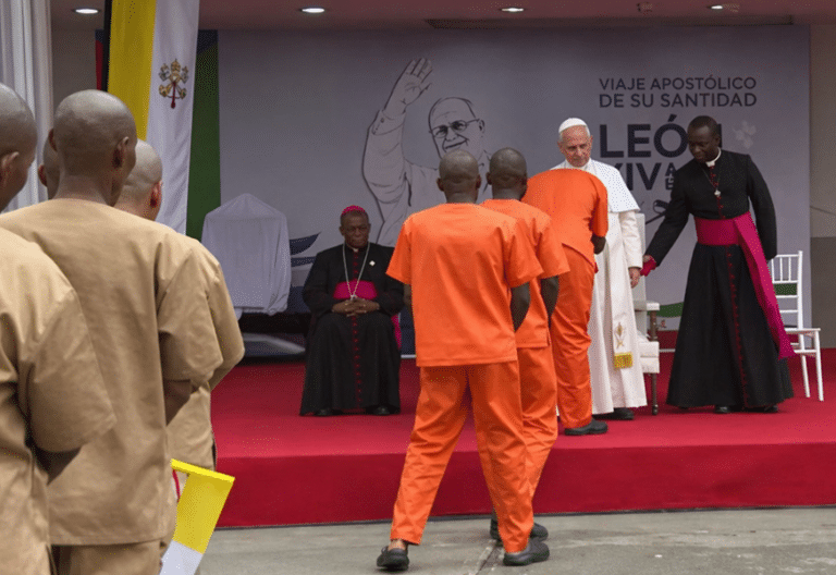 León XIV, en la cárcel de Bata