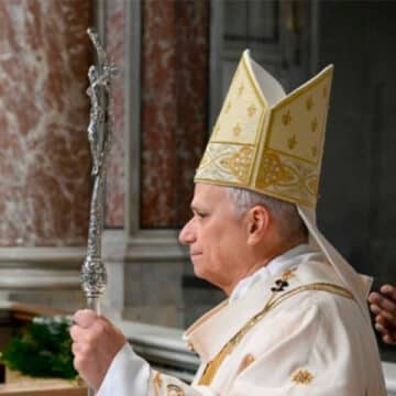 León XIV en su primera Misa Crismal pide a la Iglesia “un amor desarmado” que se mueve por la