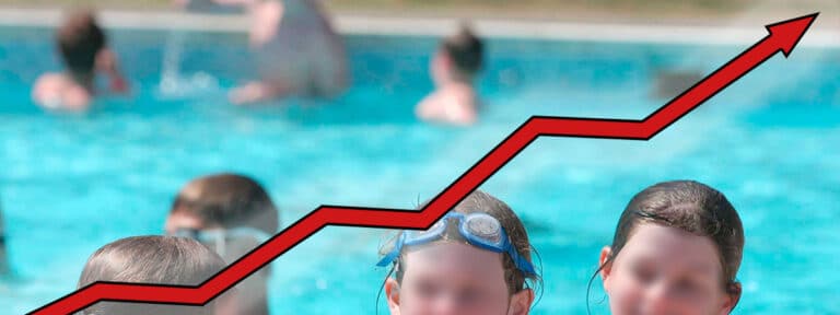 Montaje niñas con línea de crecimiento