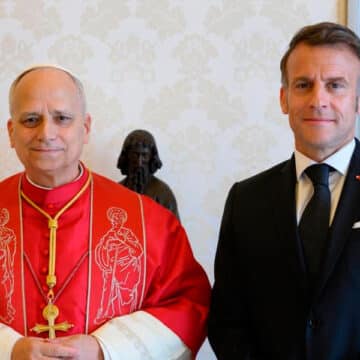 León XIV con Macron