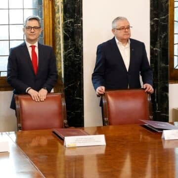 MADRID, 30/03/2026.- El ministro de la Presidencia, Félix Bolaños (2d); el presidente de la