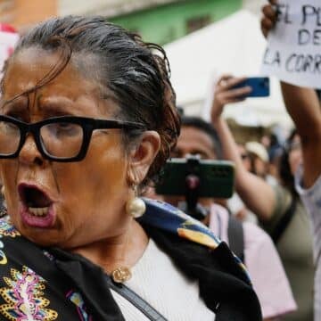 Celebraciones tras la salida de la fiscal general de Guatemala
