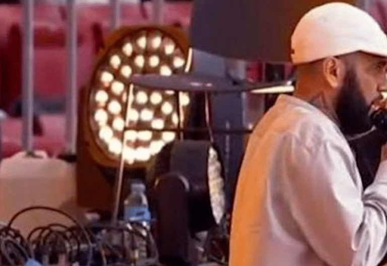Dani Alves en The Change