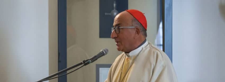 El cardenal Chomali les dijo a los jóvenes que Dios los ama entrañablemente