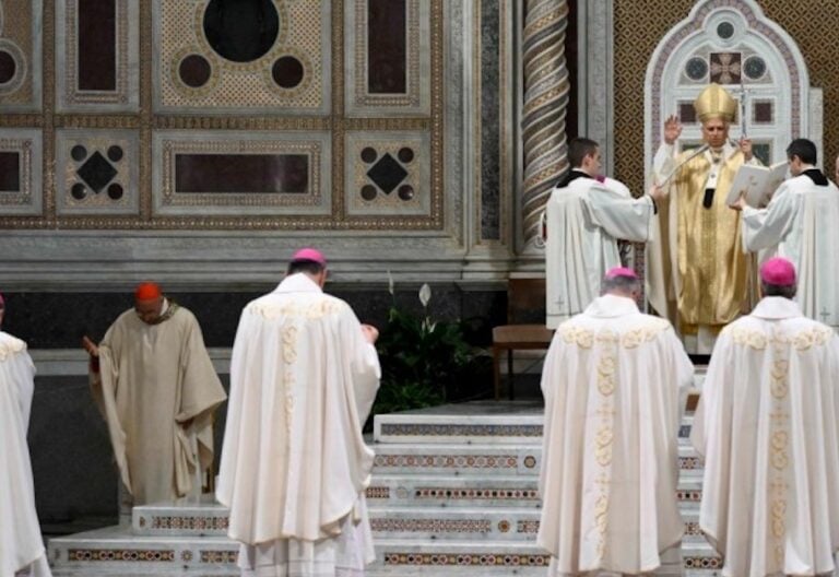 León XIV ordena a los nuevos obispos auxiliares de Roma