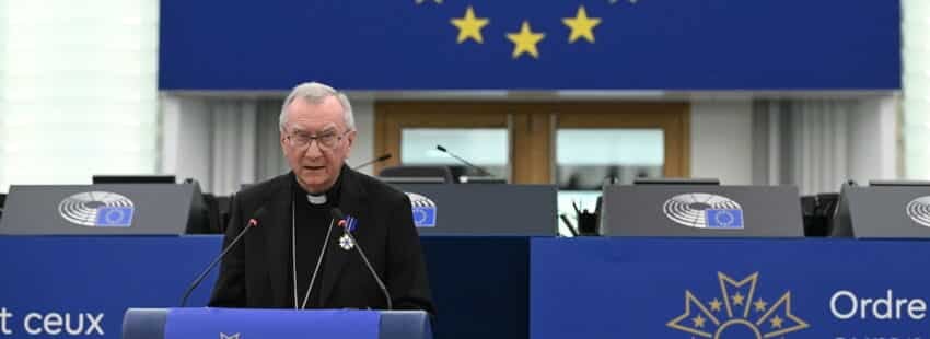 Parolin recibe la Orden Europea del Mérito