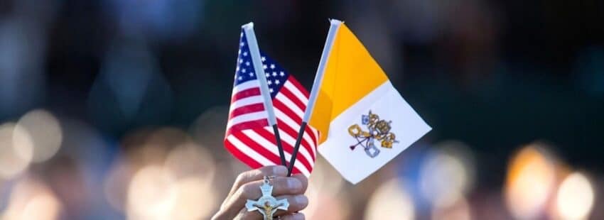 Banderas Estados Unidos y Vaticano