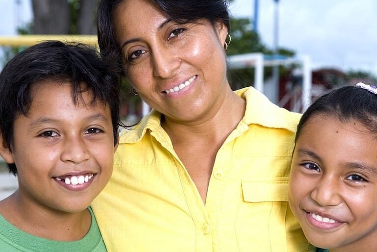Madre e hijos