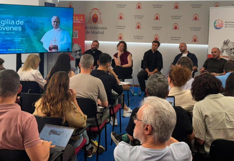 Rueda de prensa de presentación de la vigilia de jóvenes con el Papa en Madrid
