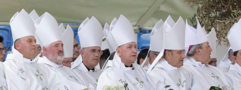 León XIV celebra la Jornada por la Santificación Sacerdotal pidiendo fraternidad a los curas
